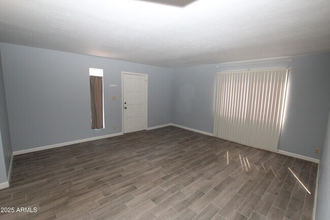 Building Photo - 14407 N Boxwood Ln