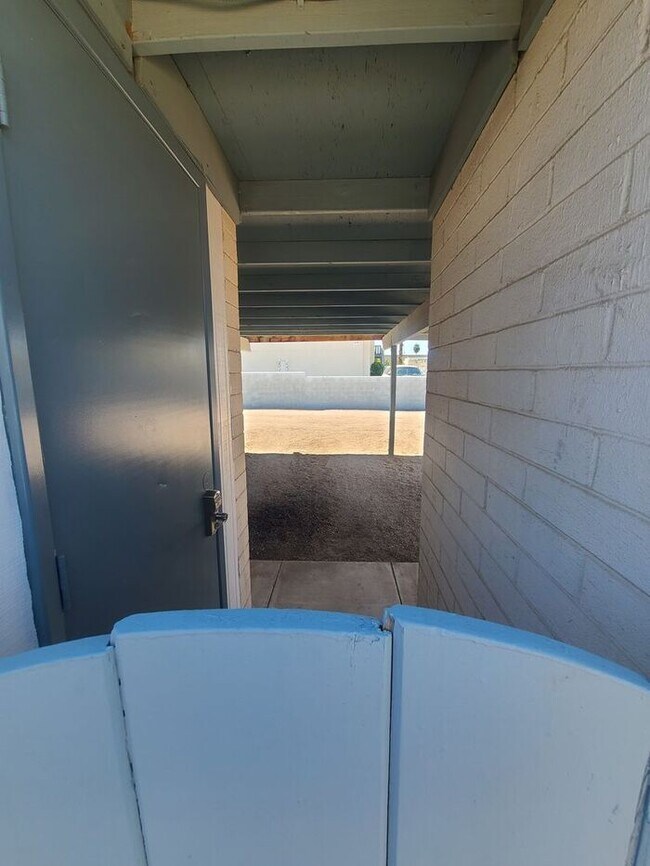 Building Photo - Charming 1 bedroom 1 bathroom