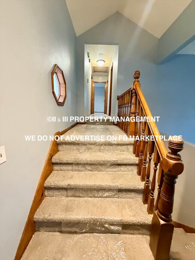 Building Photo - 1213 NE Ball Dr