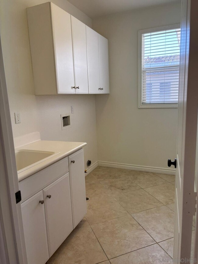 Building Photo - 1612 Picket Fence Dr