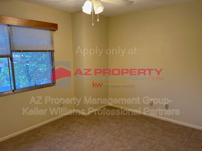 Building Photo - 5407 W Sheena Dr