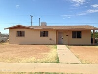 Building Photo - 5140 Tropicana Ave