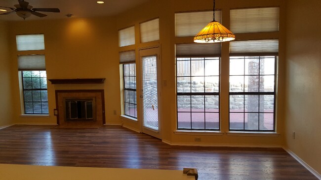 Building Photo - 9716 Summerwood Cir