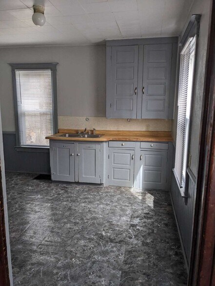 Building Photo - 1023 Washington Ave