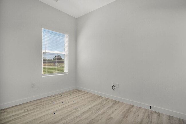 Building Photo - BRAND NEW 2 BR 2 BA Near Walmart HQ!