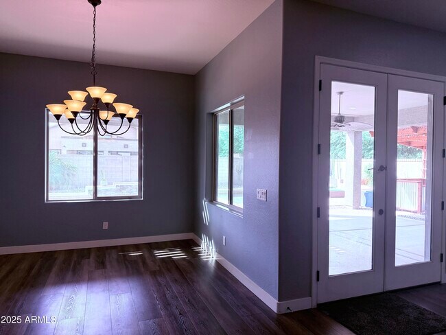 Building Photo - 3123 W Melody Dr