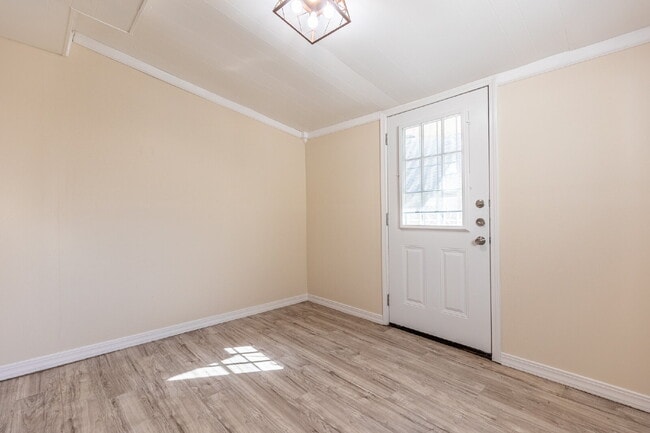 Building Photo - 8016 Landing Ave