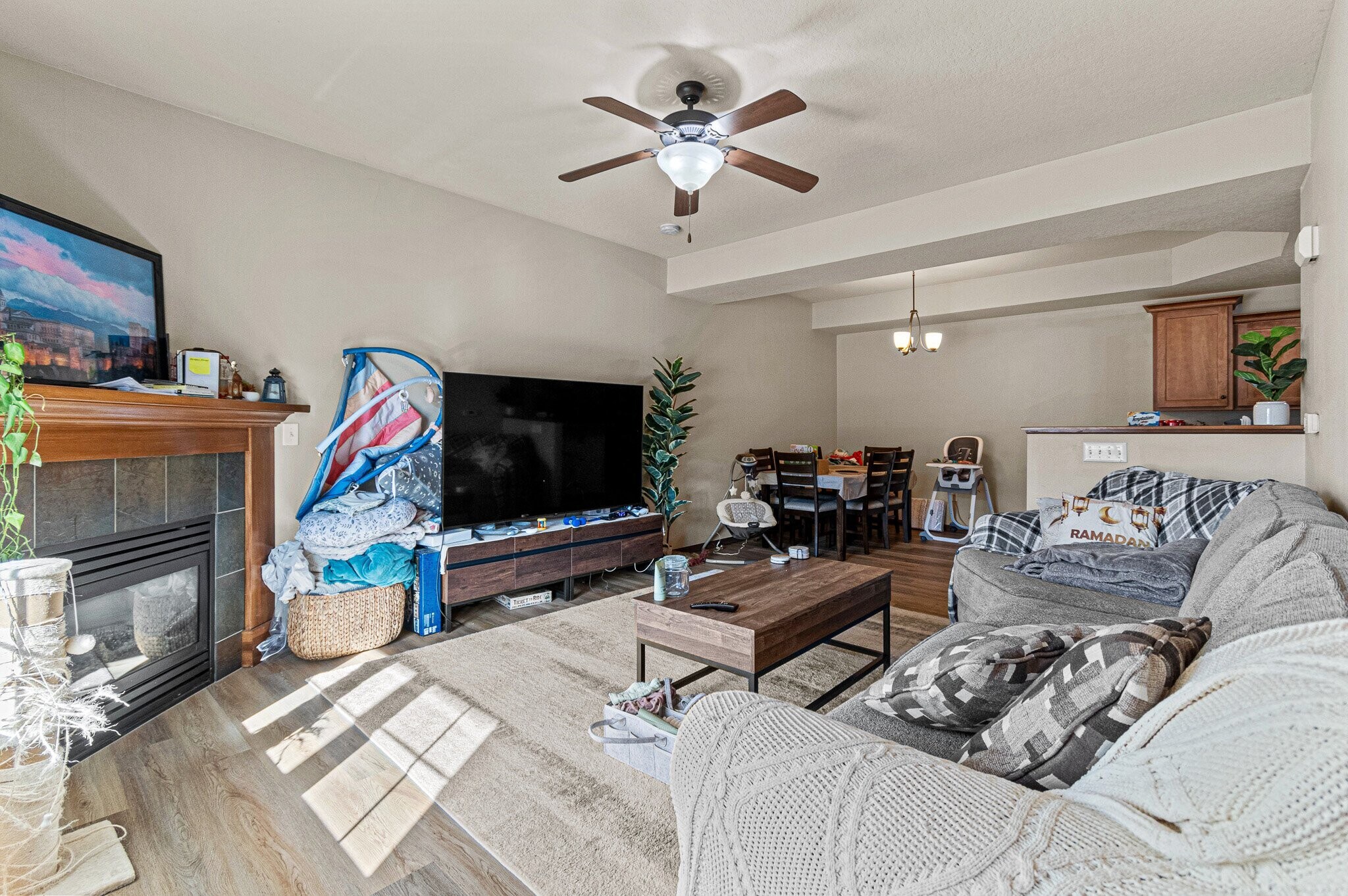Building Photo - 1554 Burr Dr