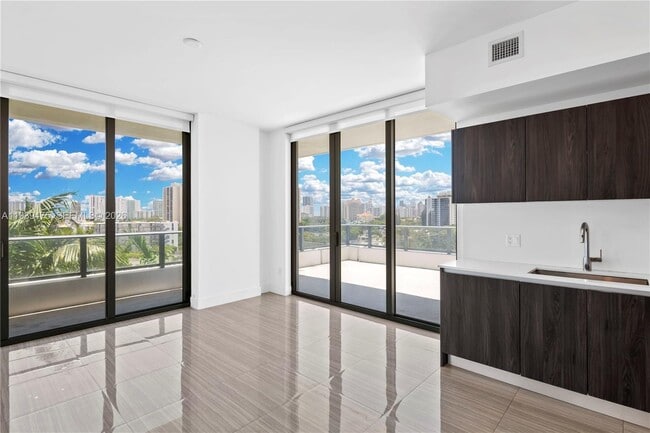 Building Photo - 2960 NE 207th St