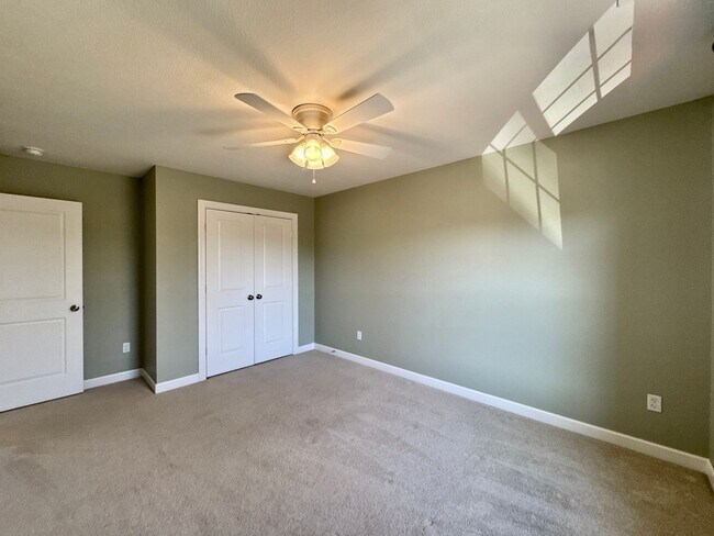 Building Photo - Available 11-06-25! Some Utilities Include...