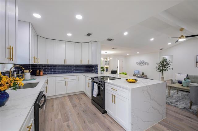 Building Photo - 2613 Pin Oak Ln