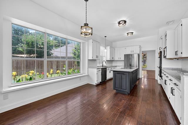 Building Photo - 2400 Sweet Grass Trail