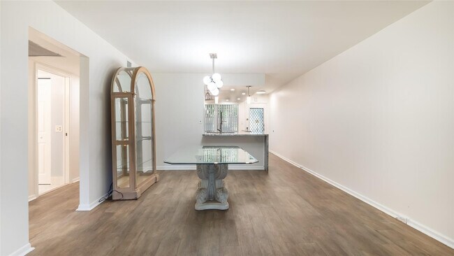 Building Photo - 3203 Portofino Point