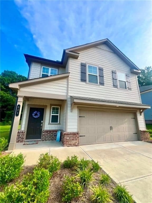 Building Photo - 683 Evergreen Rd