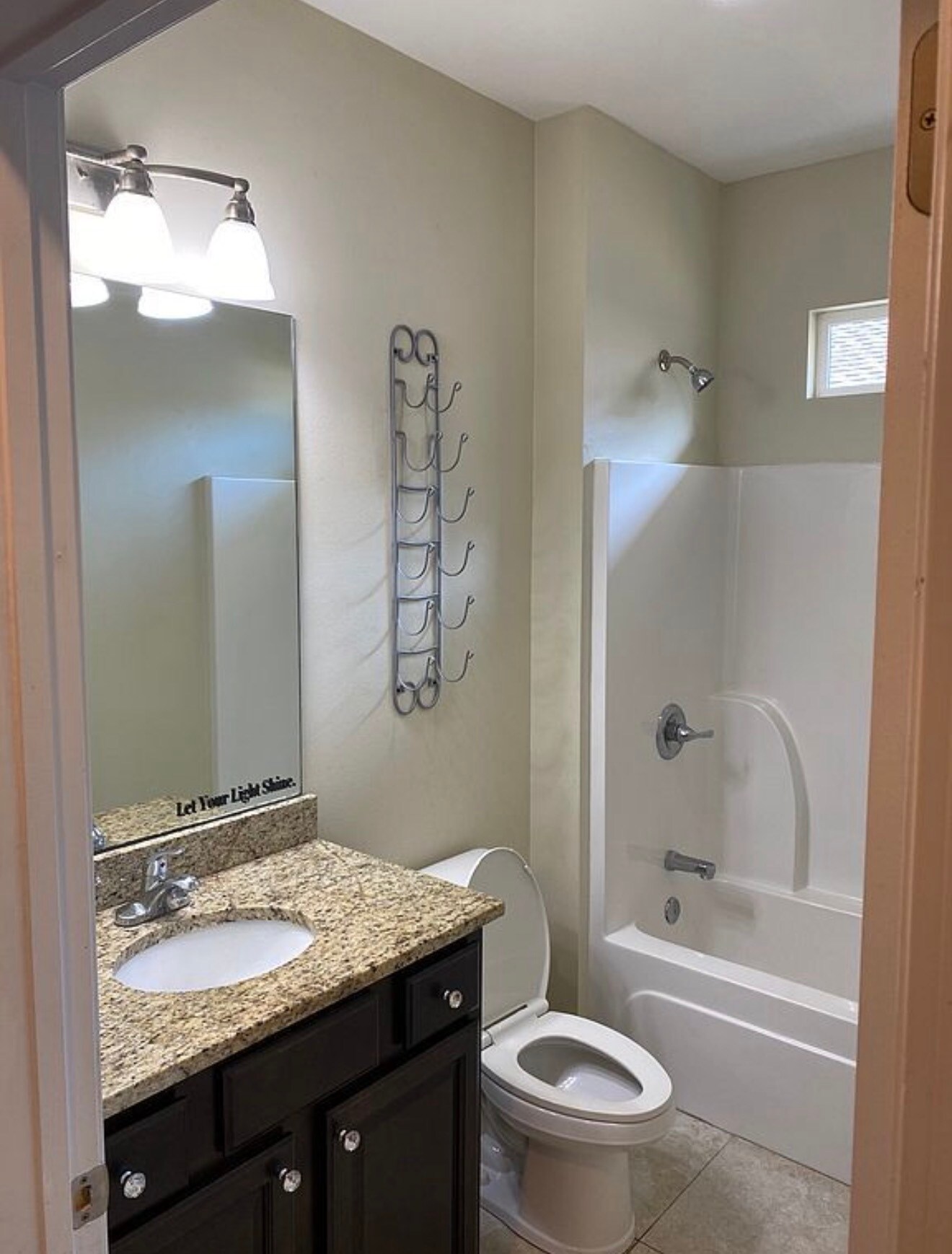 Building Photo - 2267 Tom St