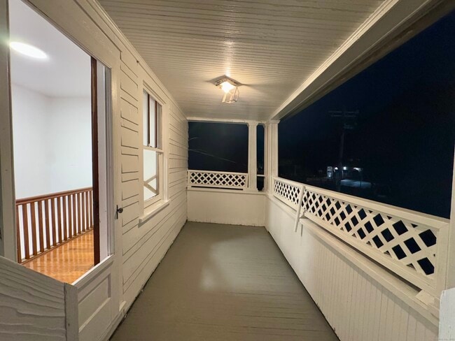 Building Photo - 375 N Elm St