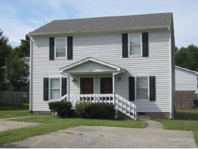 Primary Photo - 800 Verdant Dr
