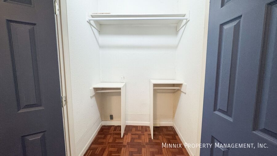 Building Photo - 2115 S Loop 289