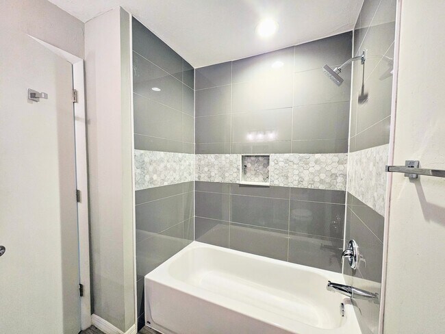 Building Photo - Charming 3BR Retreat with Private Patio & Spacious Yard