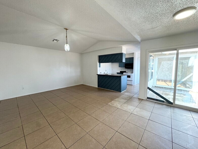 Building Photo - 339 NW 119th St