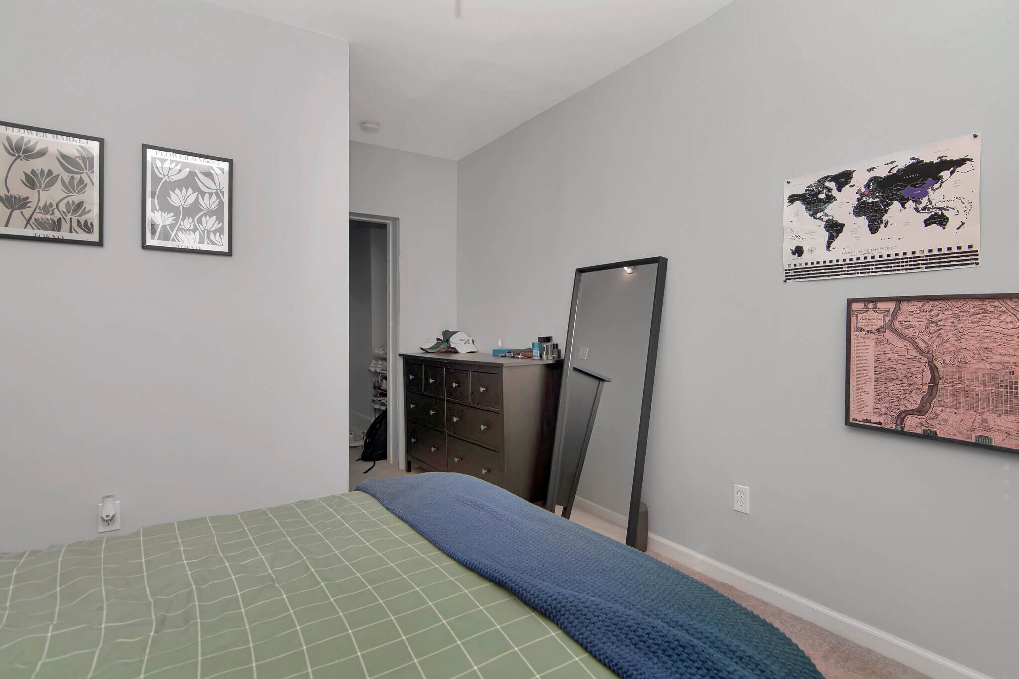 Building Photo - 452 42nd St