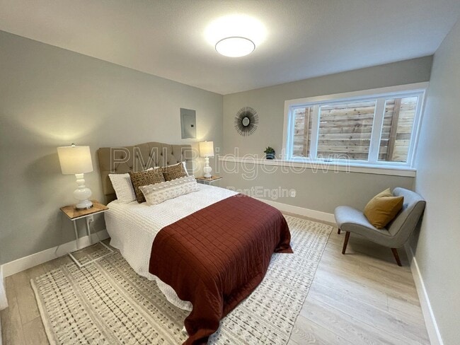 Building Photo - 5886 SE 46th Ave