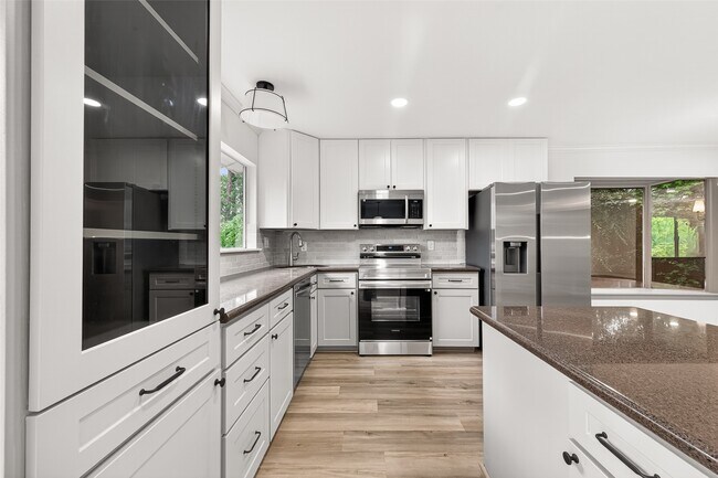 Building Photo - 2 Kittiwake Ct