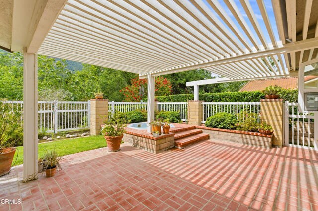 Building Photo - 6526 Lada Ave