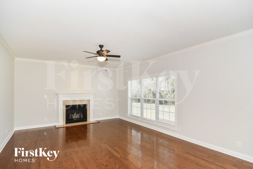 Building Photo - 388 Abeline Dr