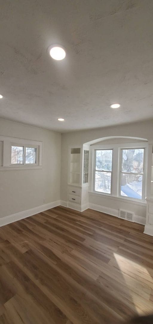 Building Photo - Charming 3-Bedroom Single Family Home Now Available for Rent