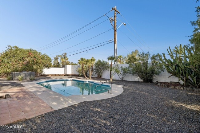 Building Photo - 5117 E Beck Ln