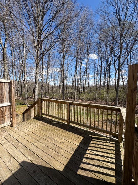 Building Photo - 784 Woodlyn Dr S
