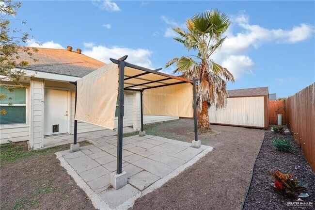 Building Photo - 2308 Water Willow Dr