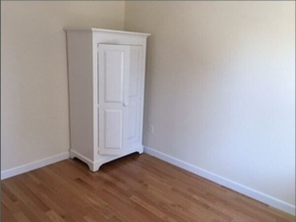 Building Photo - 211 Harrison Ave