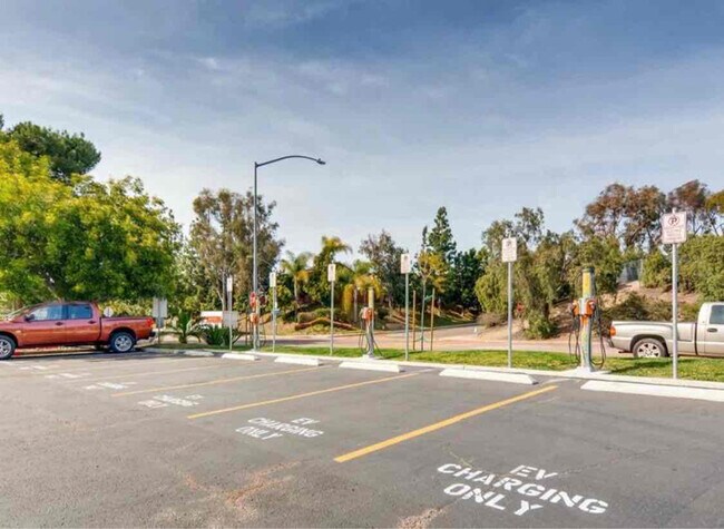 Building Photo - 15287 Maturin Dr