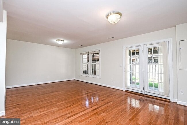 Building Photo - 12700 Dogwood Hills Ln