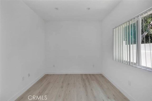 Building Photo - 634 E Valencia Ave