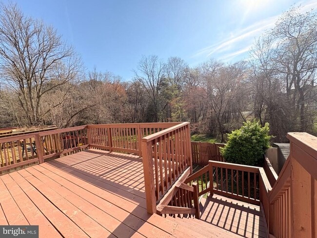 Building Photo - 2120 Commissary Cir