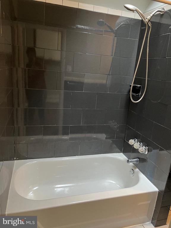 Building Photo - 4329 Dungan St