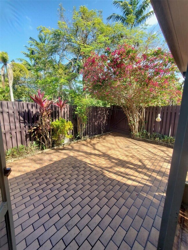 Building Photo - 11269 SW 116th Terrace