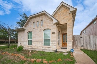 Building Photo - 7407 Golden Star Dr