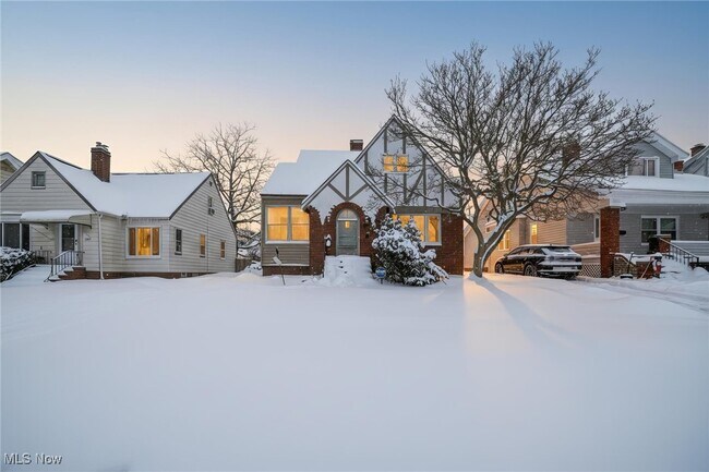 Building Photo - 4977 E 90th St