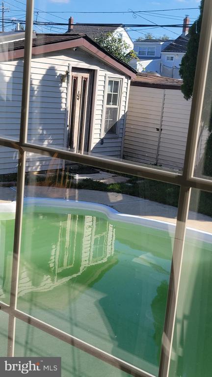 Building Photo - 8027 Narvon St