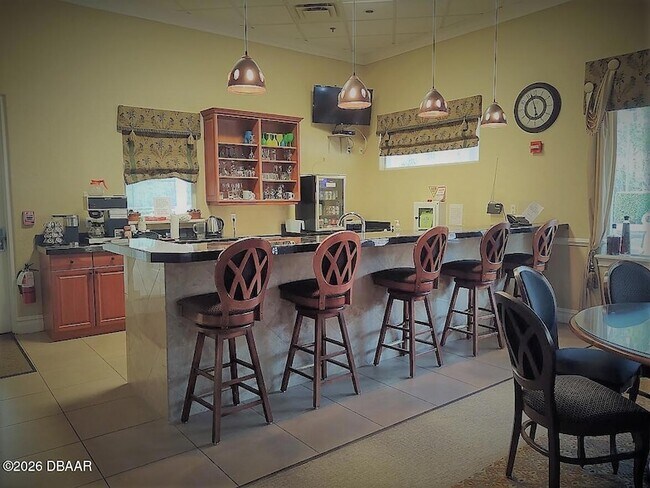 Building Photo - 1459 Areca Palm Dr