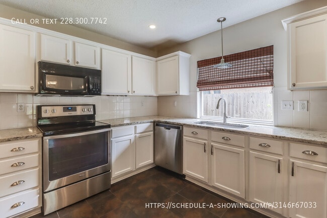 Building Photo - 3612 Miles Ln