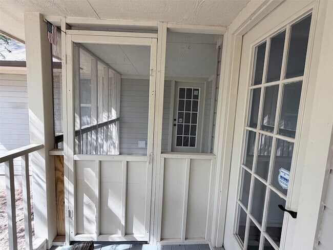Building Photo - 123 Mesa Verde Dr