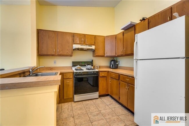 Building Photo - 3113 Cypress Ct