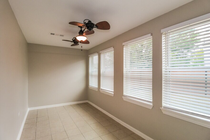 Building Photo - 1509 Nighthawk Dr