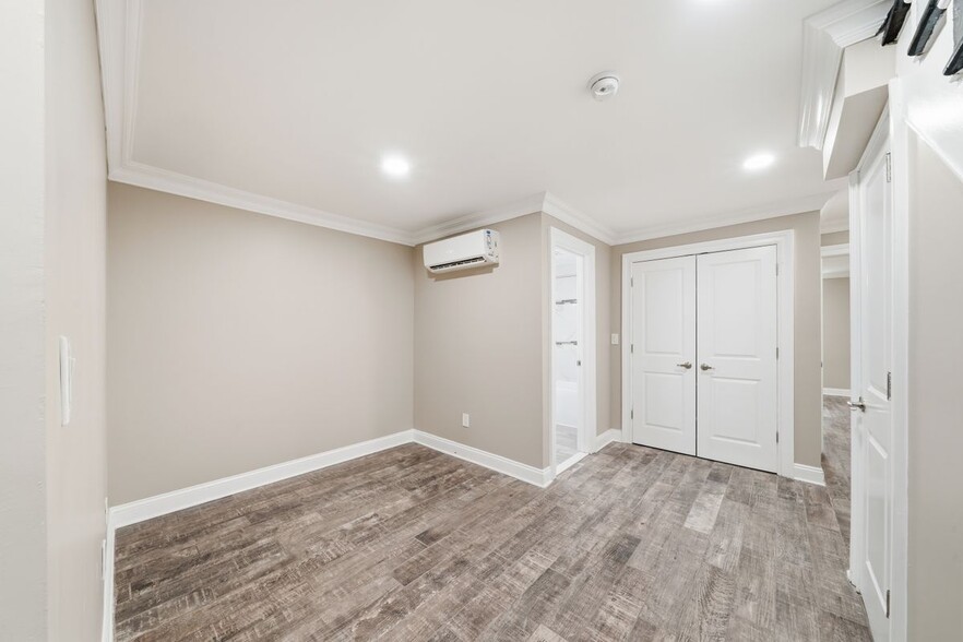 Building Photo - 37 Astor Pl