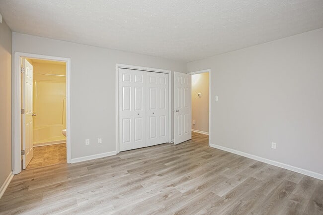 Building Photo - 5040 Harpers Ln